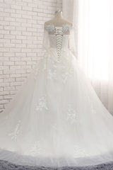 Gorgeous Bateau Halfsleeves White Wedding Dresses With Appliques A-line Tulle Ruffles Bridal Gowns Online-27dress