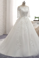 Gorgeous Bateau Halfsleeves White Wedding Dresses With Appliques A-line Tulle Ruffles Bridal Gowns Online-27dress
