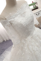 Gorgeous Bateau Halfsleeves White Wedding Dresses With Appliques A-line Tulle Ruffles Bridal Gowns Online-27dress