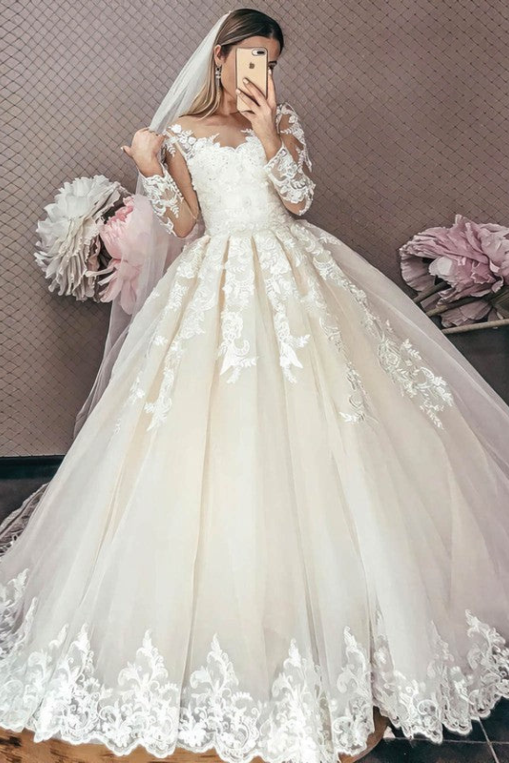 Gorgeous Illusion Tulle Ball Gown Wedding Dresses With Appliques Lace-27dress