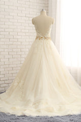 Gorgeous Jewel Sleeveless A-Line Tulle Wedding Dress Lace Appliques Bridal Gowns with Beadings-27dress