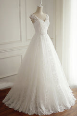 Gorgeous Lace V-neck Appliques Wedding Dress White Tulle A-line Bridal Gowns On Sale-27dress