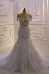 Gorgeous Mermaid Tulle Lace Wedding Dress Off-the-Shoulder Appliques Bridal Gowns with Sequins Online-27dress