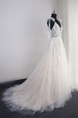 Gorgeous Spaghetti Straps Tulle Wedding Dress Beading V-Neck Sleeveless Bridal Gowns Online-27dress