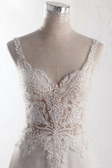 Gorgeous Straps Sweetheart Tulle Wedding Dress Sleeveless Sweetheart Appliques Bridal Gowns with Pearls Online-27dress