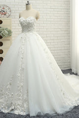 Gorgeous Sweatheart White Wedding Dresses With Appliques A line Tulle Ruffles Bridal Gowns Online-27dress