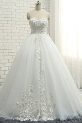 Gorgeous Sweatheart White Wedding Dresses With Appliques A line Tulle Ruffles Bridal Gowns Online-27dress