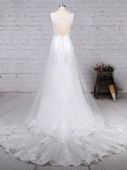 Gorgeous Trumpet/Mermaid V-neck Tulle Wedding Dress with Beading and Sweep Train