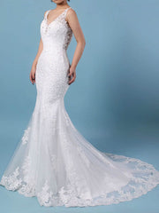 Gorgeous Trumpet/Mermaid V-neck Tulle Wedding Dress with Beading and Sweep Train