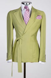Notched Lapel Close Fitting Two Pieces Green Prom Suits
