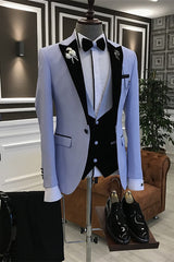 Light Peaked Lapel Three Pieces Stylish Purple Prom Suits