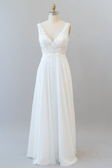 Long A-line V-neck Appliques Lace Chiffon Wedding Dress-27Dress