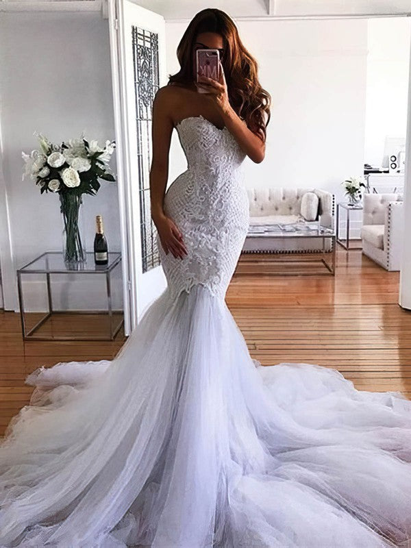 Mermaid Sweetheart Tulle Court Train Wedding Dress with Appliques Lace
