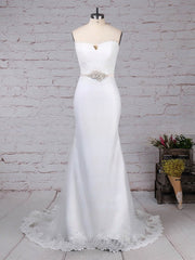 Mermaid Sweetheart Wedding Dress with Tulle Sweep Train and Appliques Lace