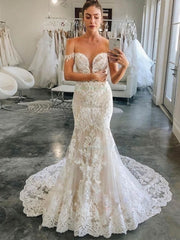 Mermaid V-neck Tulle Wedding Dress With Appliques Lace for a Special Day