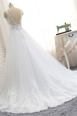 Modest Longsleeves V-neck Lace Wedding Dresses White Tulle A-line Bridal Gowns With Appliques Online-27dress