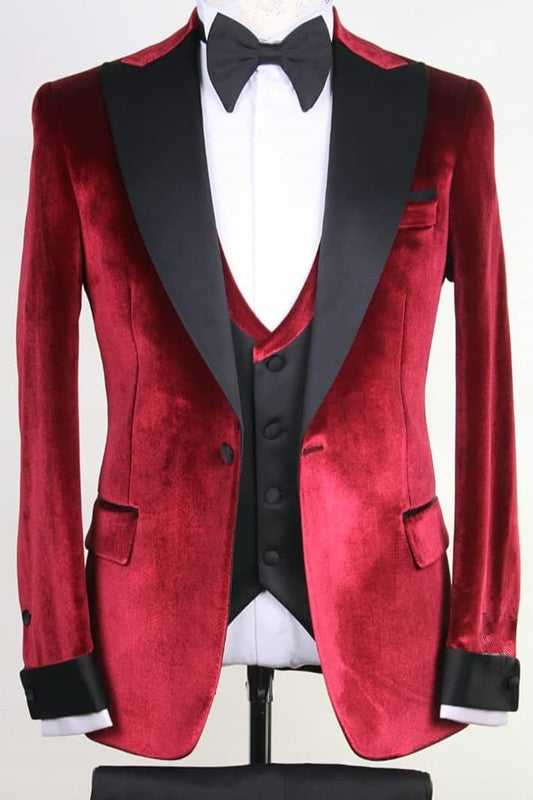 Newest Peaked Lapel Three Pieces Velvet Burgundy Prom Suits