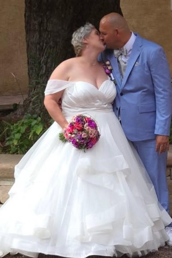 27DRESS Off-the-Shoulder Ball Gown Plus Size Wedding Dresses