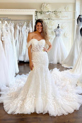 Off-the-Shoulder Mermaid Lace Wedding Dress Long-27dress