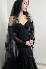 Off-the-Shoulder Sweetheart Mermaid Wedding Dress with Lace Applique-27dress