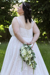 27DRESS Plus Size Sleeveless Tulle Wedding Dresses with Lace Applique