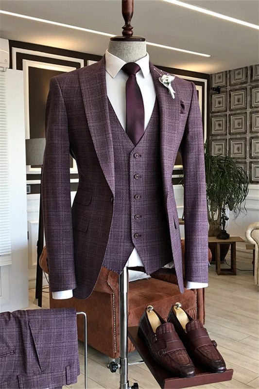 Peaked Lapel Three Pieces Plaid Men Purple Prom Suits