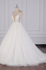 Sexy Deep-V-Neck Ball Gown Wedding Dress Sleeveless Appliques Beadings Bridal Gowns On Sale-27dress
