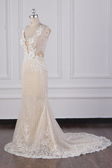 Sexy V-Neck Lace Appliques Wedding Dress Sleeveless Beadings Backless Bridal Gowns On Sale-27dress