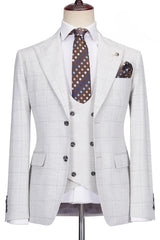 Simple Light Peaked Lapel Three Pieces Plaid Gray Prom Suits