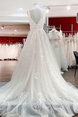 Simple Tulle Lace V Neck Appliques A-Line Wedding Dresses Long-27dress
