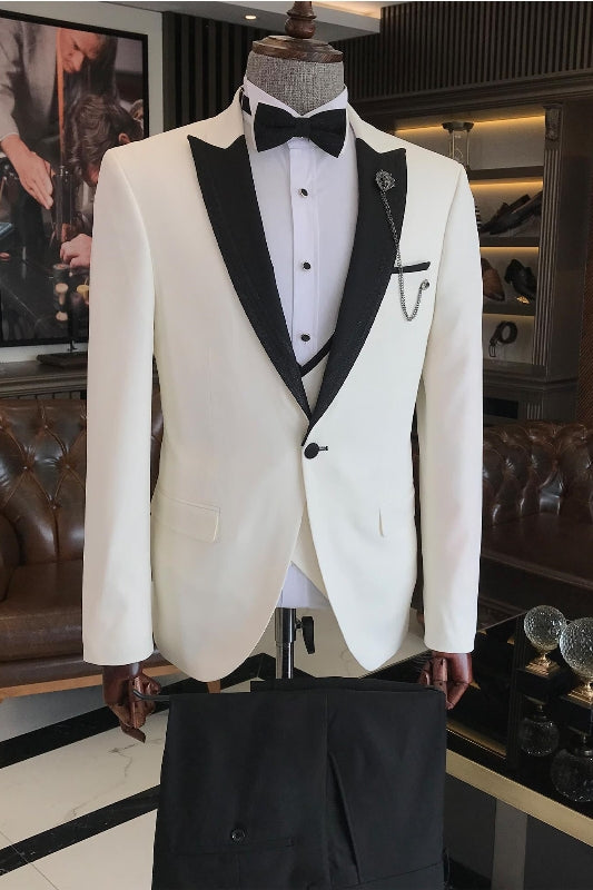 Simple Peaked Lapel Three Pieces White Wedding Suits For Men