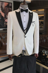 Simple Peaked Lapel Three Pieces White Wedding Suits For Men