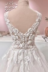 Sleeveless Lace Appliques Wedding Dress Long With V-Neck-27dress