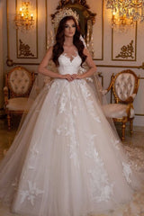 Sleeveless Princess Tulle Wedding Dress With Appliques-27dress