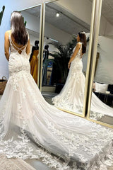 Spagetti-Straps Sleeveless Mermaid Wedding Dress Lace V-Neck-27dress