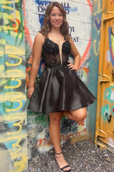 Spaghetti Straps Plunging Neck Black Short Party Dress-27dress