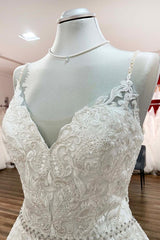 Spaghetti Straps Tulle V Neck Ruffles Backless Wedding Dresses-27dress