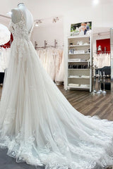 Spaghetti Straps V Neck Tulle Ivory Lace A-Line Wedding Dresses-27dress