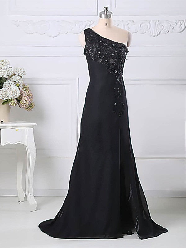 Split Front One Shoulder Black Chiffon Tulle Mother of the Bride Dress with Appliques Sweep Train