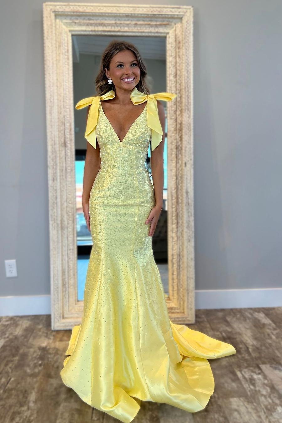 Straps V Neck Sleeveless Long Mermaid Prom Dress With Beading
