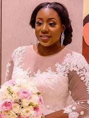 Stunning Trumpet/Mermaid Illusion Tulle Wedding Dress With Appliques Lace