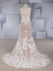 Stunning Trumpet/Mermaid Sweetheart Tulle Wedding Dress With Appliques Lace