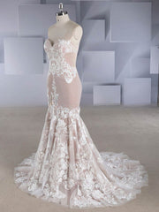 Stunning Trumpet/Mermaid Sweetheart Tulle Wedding Dress With Appliques Lace