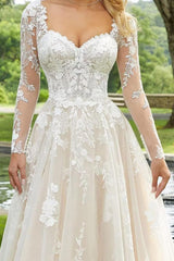 Sweetheart Long Sleeves Tulle Wedding Dress with Lace Applique