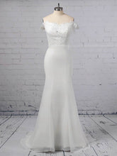 Trumpet/Mermaid Off-the-shoulder Chiffon Sweep Train Wedding Dresses with Appliques Lace