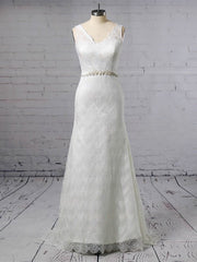 Trumpet/Mermaid V-neck Lace Sweep Train Wedding Dress With Sashes/Ribbons