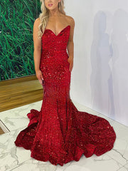 Trumpet/Mermaid V-neck Velvet Sequins Prom Dresses with Sweep Train