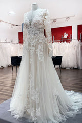 Tulle Ivory Long Sleeves Lace Appliques Wedding Dresses Long-27dress