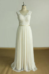 Unique Appliques Straps V-neck Wedding Dress White Sleeveless Tulle Bridal Gowns On Sale-27dress