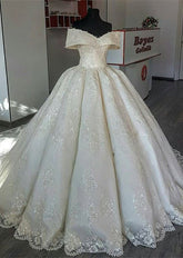 Unique Off-the-shoulder A-line Lace Wedding Dresses Satin Ruffles Bridal Gowns With Appliques Online-27dress